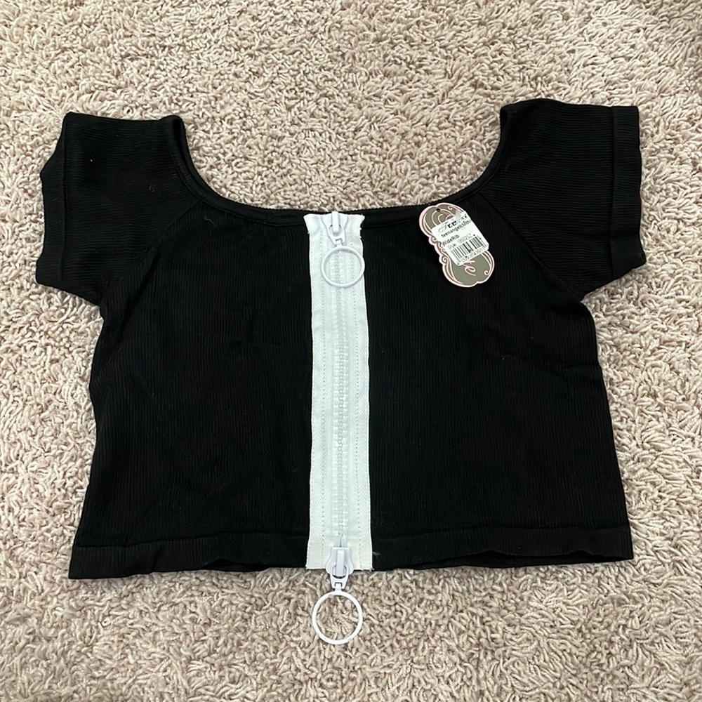 Black Crop Top with Zipper